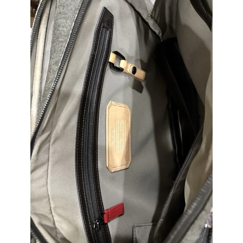 Tumi pre owned